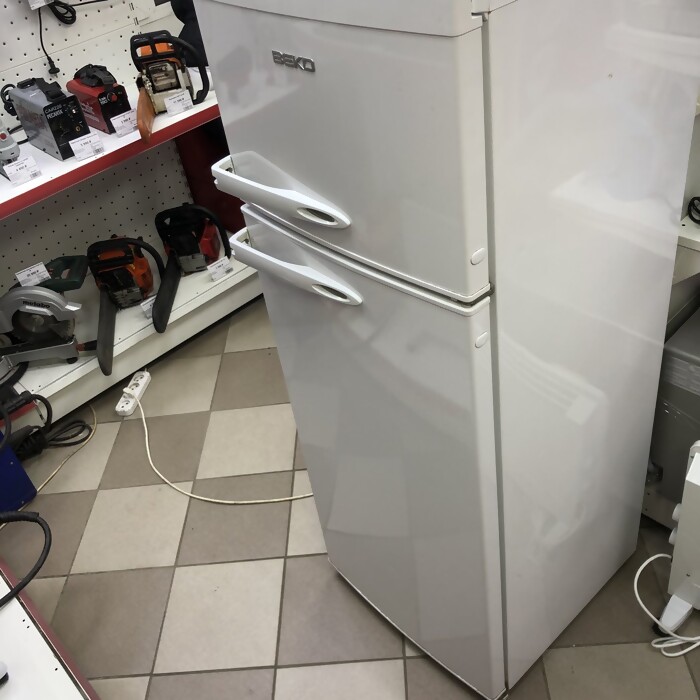 Холодильник Beko CN 327120