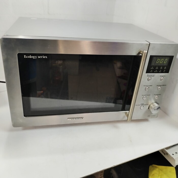 Микроволновая печь Redmond rm-m1002