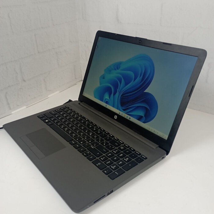 Ноутбук HP 250 G7 6EC71EA