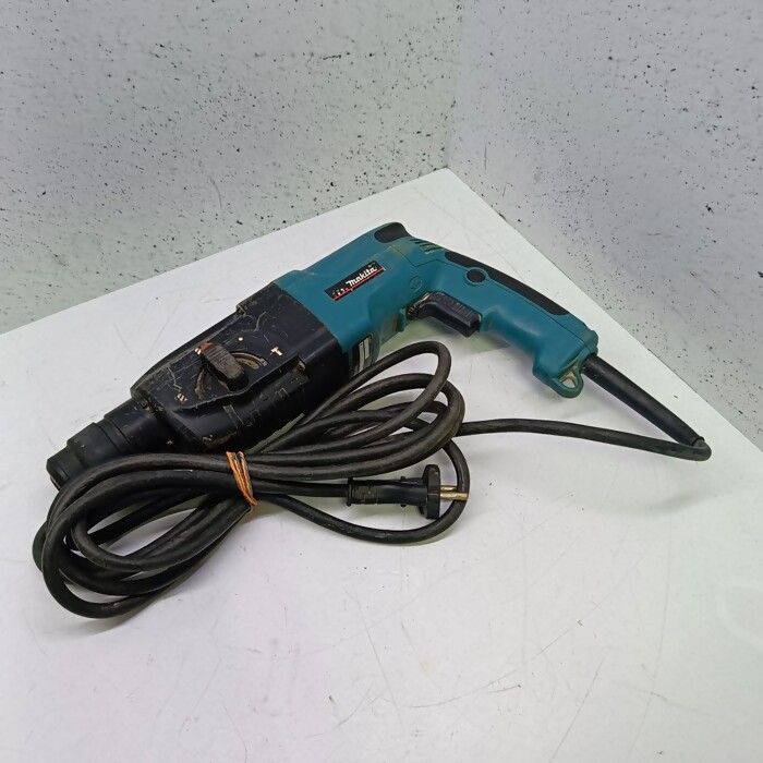 Перфоратор Makita HR2450