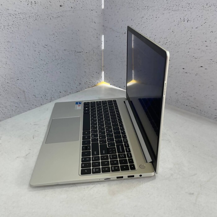 Ноутбук TECNO Megabook-T1