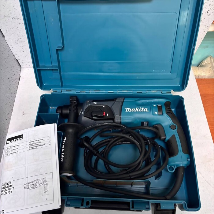 Перфоратор Makita HR2470