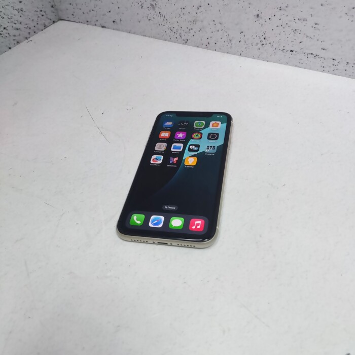 Смартфон Apple iPhone 11 4/128 Белый