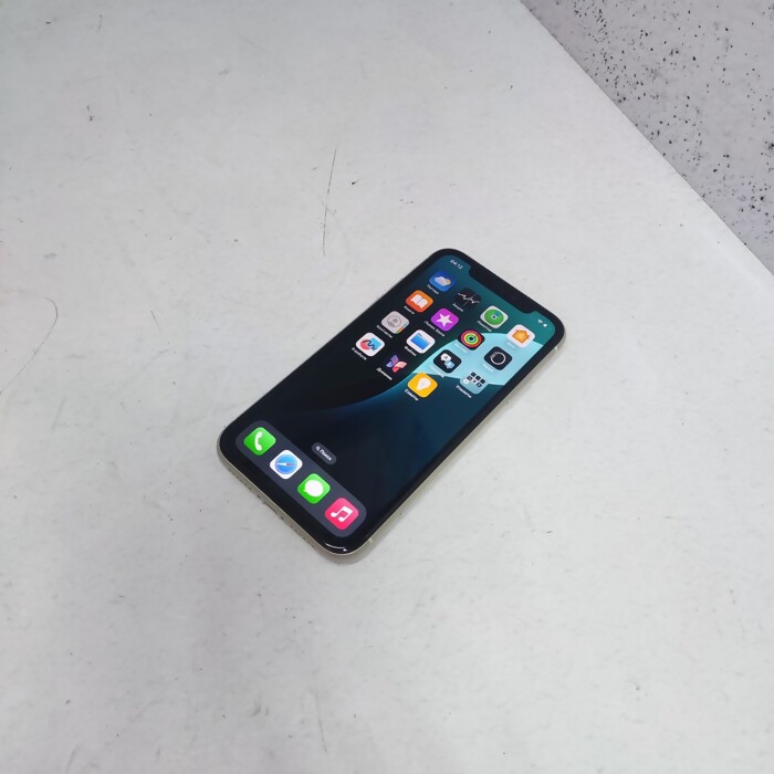 Смартфон Apple iPhone 11 4/128 Белый