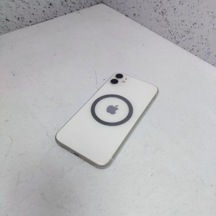 Смартфон Apple iPhone 11 4/128 Белый