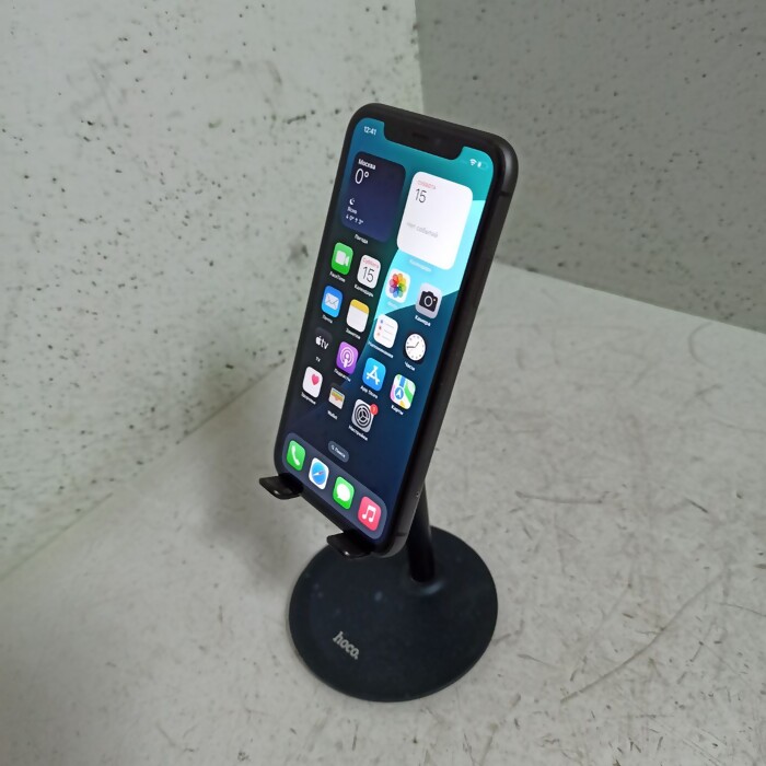 Смартфон Apple iPhone 11 4/64 Черный