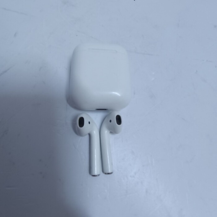 Беспроводные наушники Apple AirPods