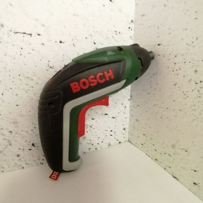 Электроотвертка Bosch IXO