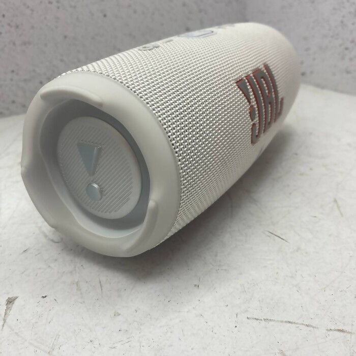 Портативная колонка JBL Charge 5