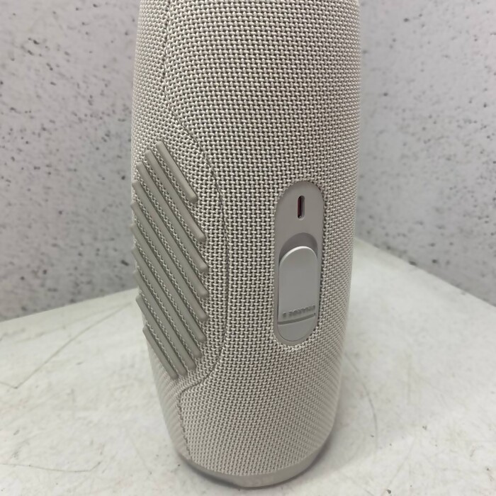 Портативная колонка JBL Charge 5