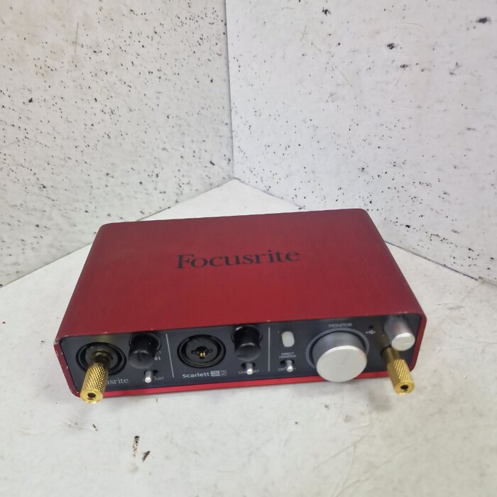 Звуковая карта Focusrite Scarlett 2-in