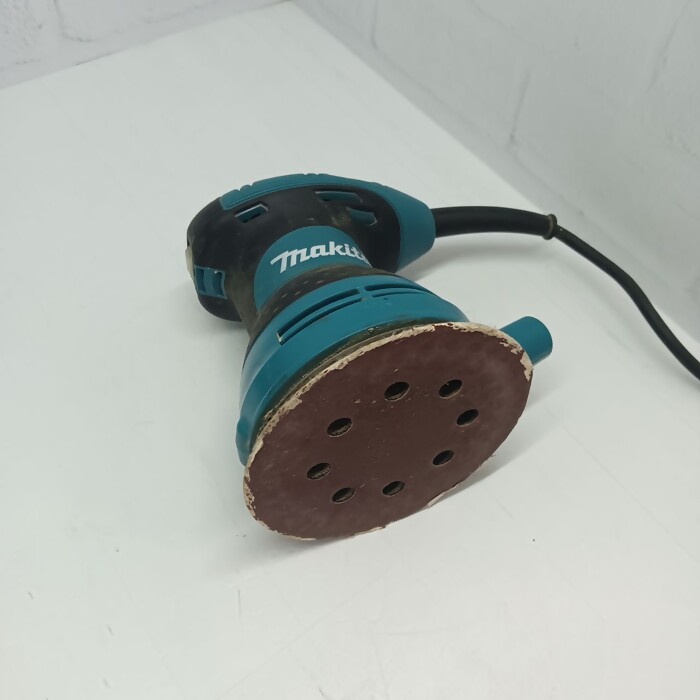 Шлифмашина Makita BO5031