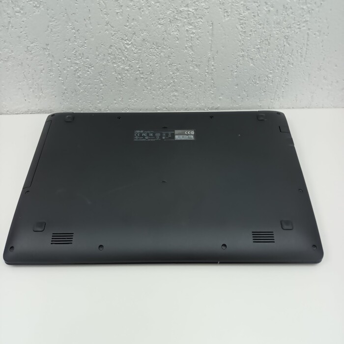 Ноутбук Asus QCWB335