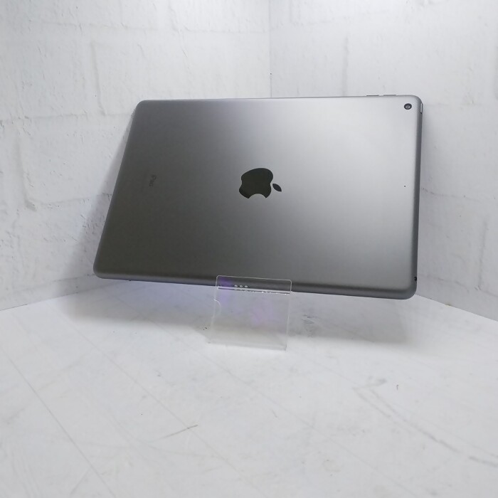 Планшет Apple (9-го поколения) (2021) 3/64 Серебряный