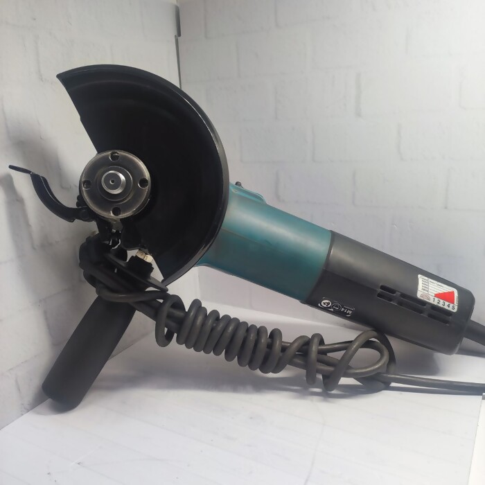 Болгарка Makita 9565 cvr