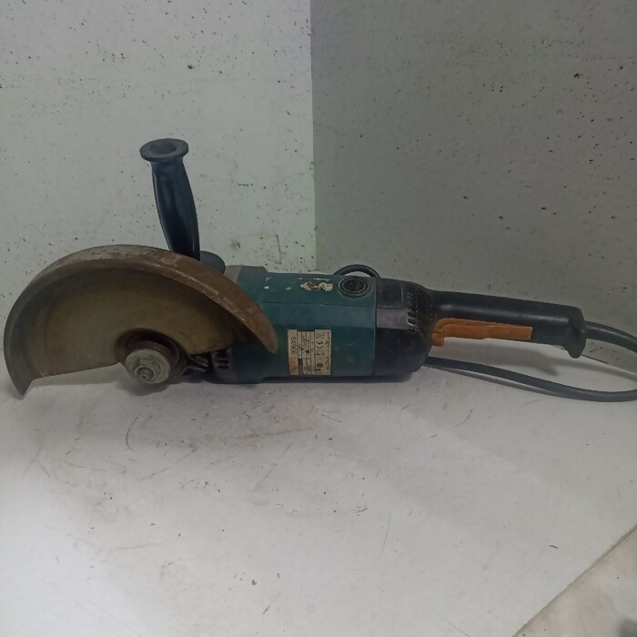 Болгарка Makita 9069S