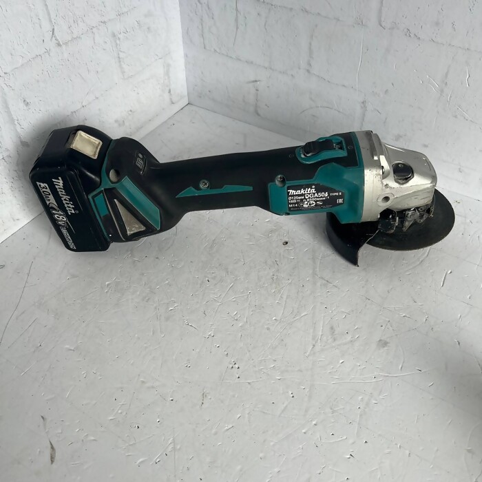 Болгарка Makita DGA 504