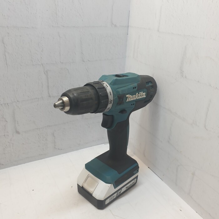 Шуруповерт Makita DF488DWE