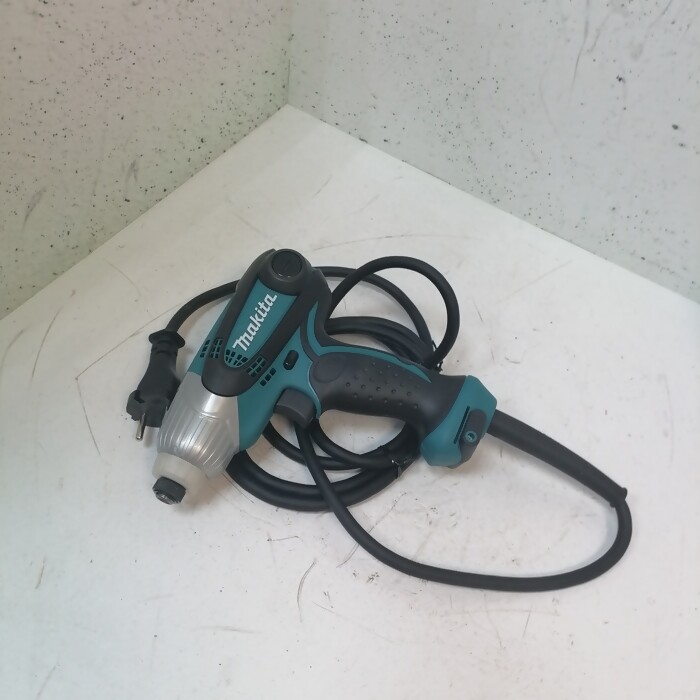 Шуруповерт Makita TD0101