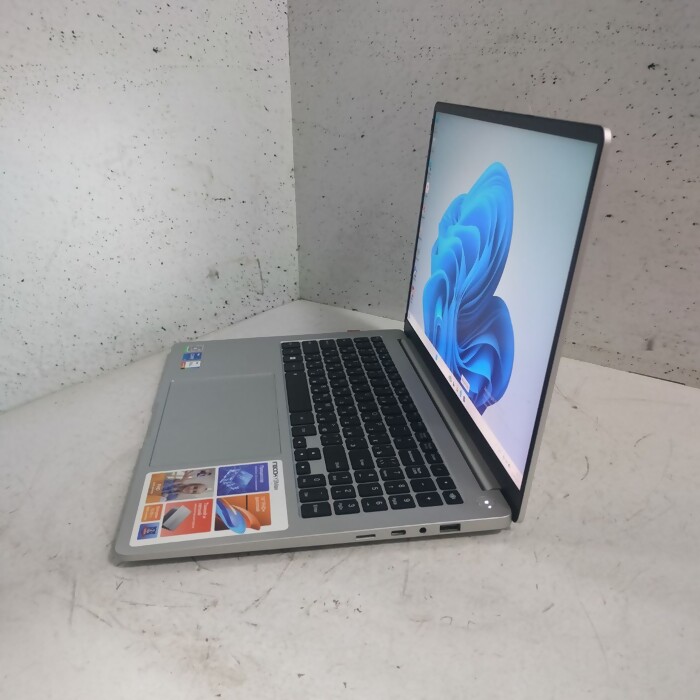 Ноутбук Infinix Inbook Y3 Max