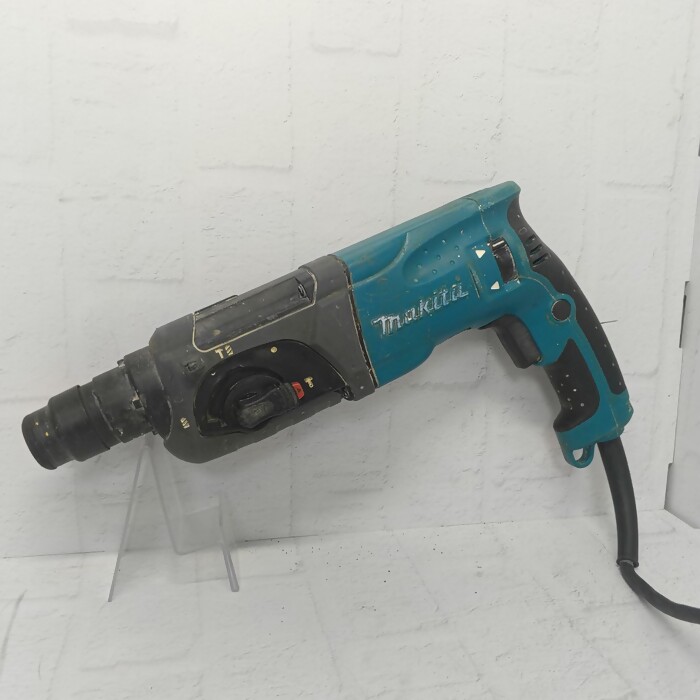 Перфоратор Makita hr2470