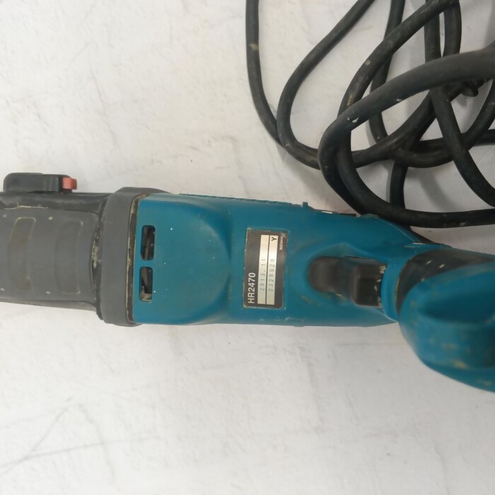 Перфоратор Makita hr2470