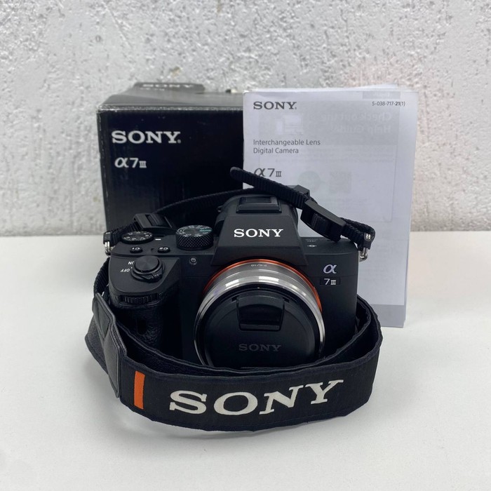 Зеркальный фотоаппарат Sony A7 III