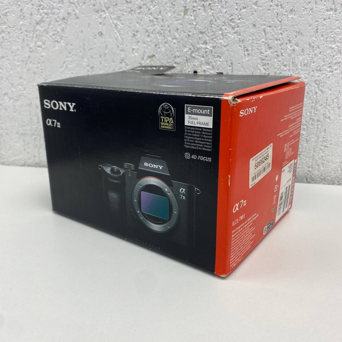 Зеркальный фотоаппарат Sony A7 III