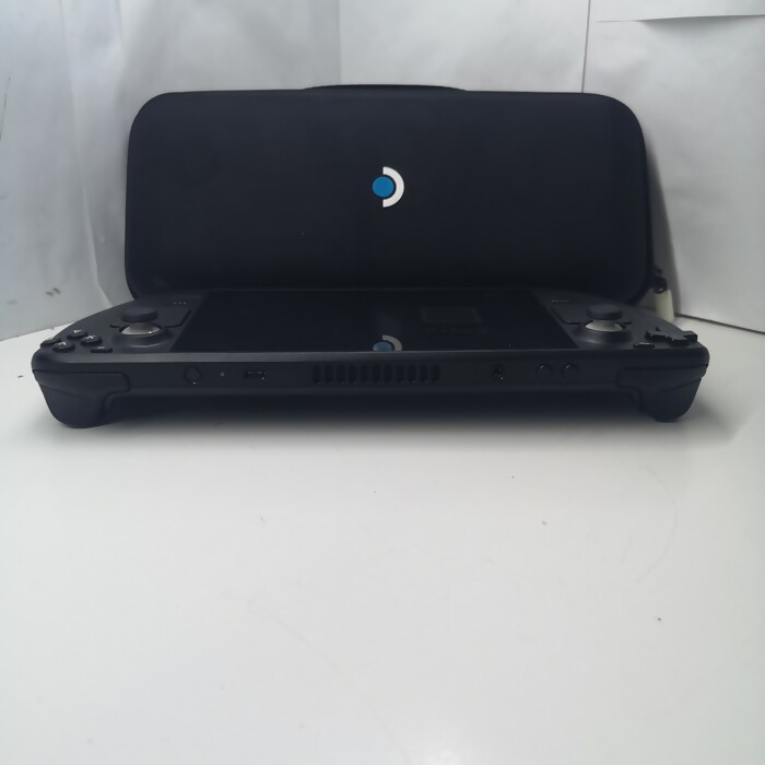 Игровая приставка Valve Steam Deck LCD