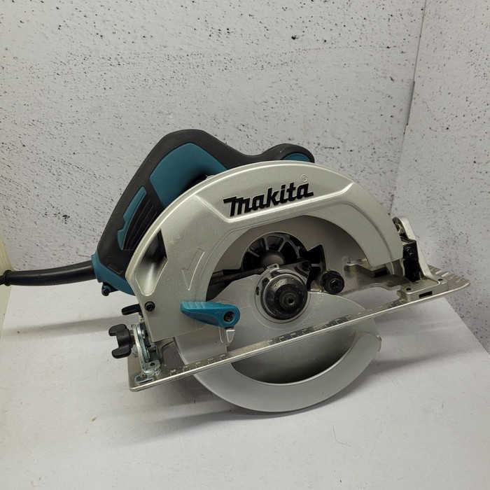 Циркулярная пила Makita HS7601