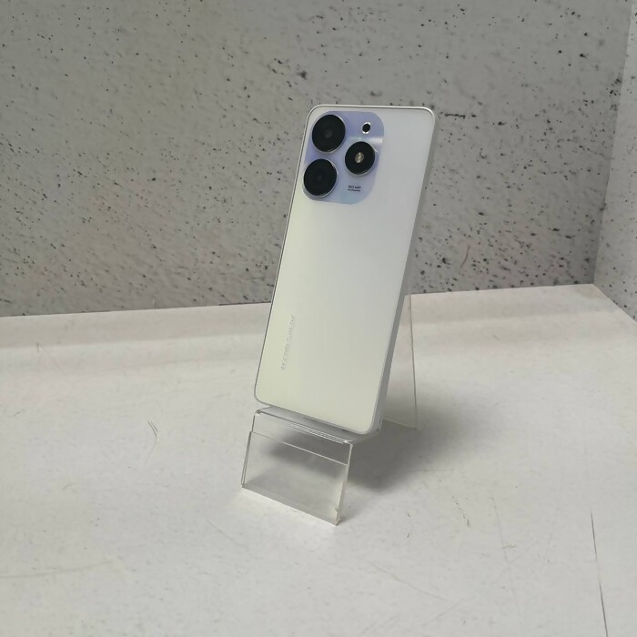Смартфон Tecno Spark 10 Pro 8/128 Белый