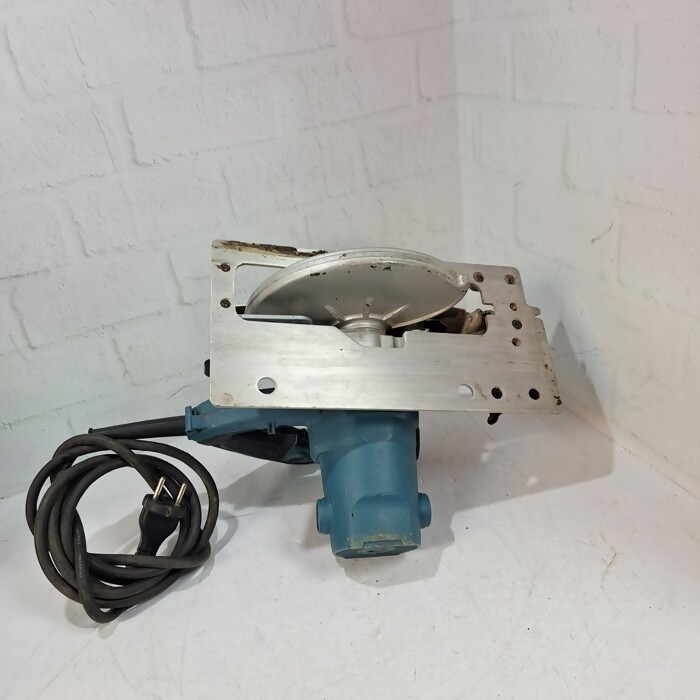 Циркулярная пила Makita HS7600