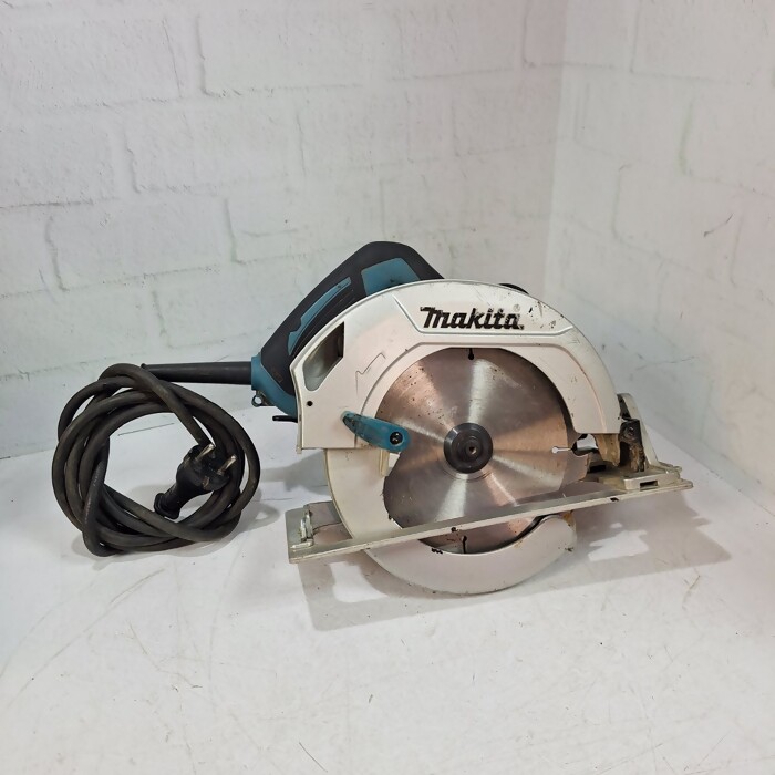Циркулярная пила Makita HS7600