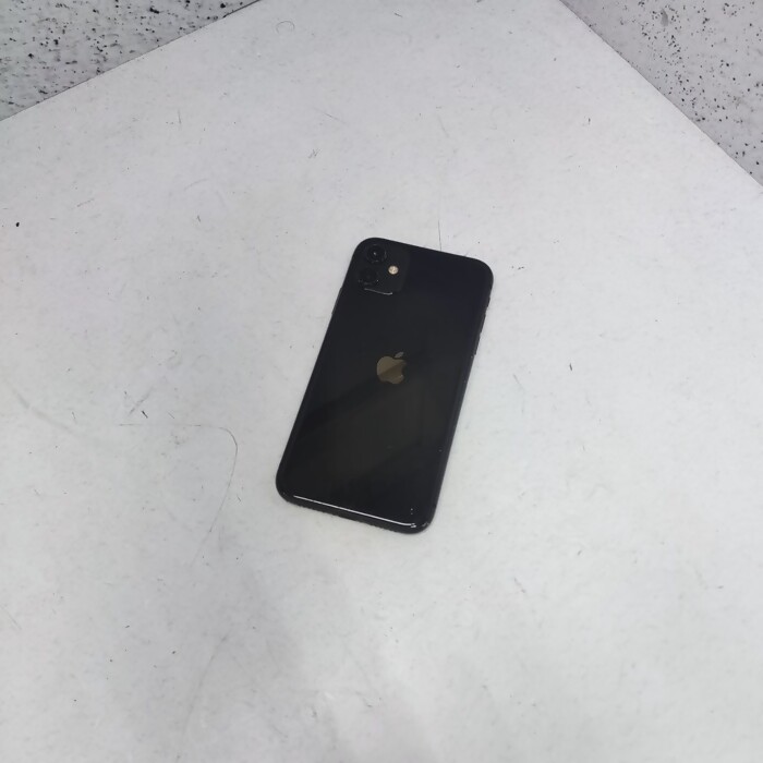 Смартфон Apple iPhone 11 4/64 Черный