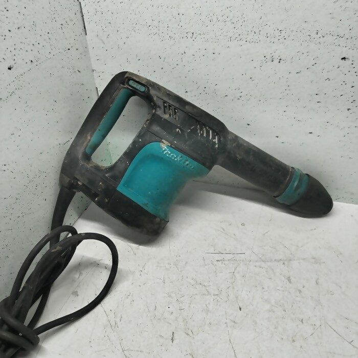 Отбойный молоток Makita HM0870С