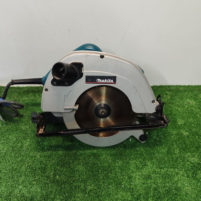 Циркулярная пила Makita 5704R
