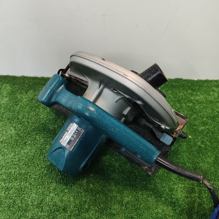 Циркулярная пила Makita 5704R