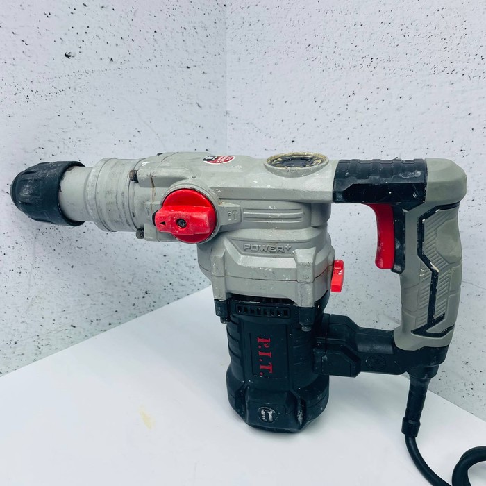 Перфоратор P.I.T. РВН28-С3