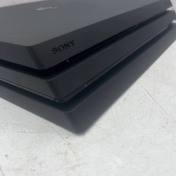 Игровая приставка Sony PlayStation 4 Pro 1TB