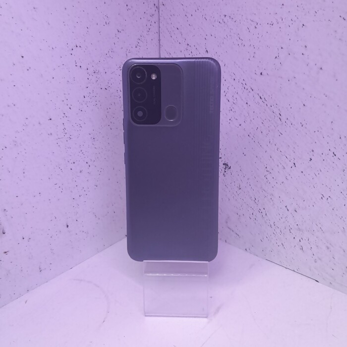 Смартфон Tecno Spark 8C 4/64 Черный