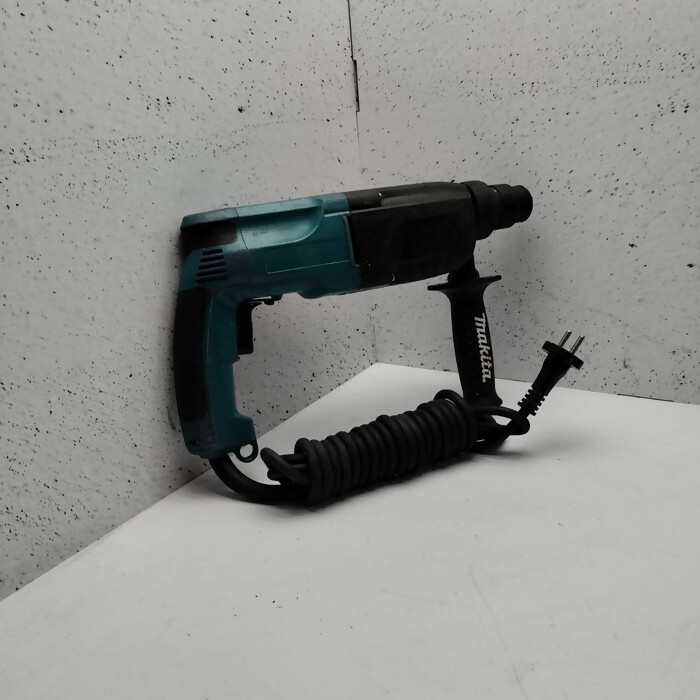 Перфоратор Makite HR2450