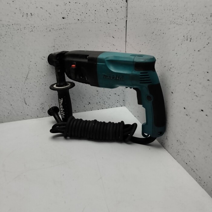 Перфоратор Makite HR2450