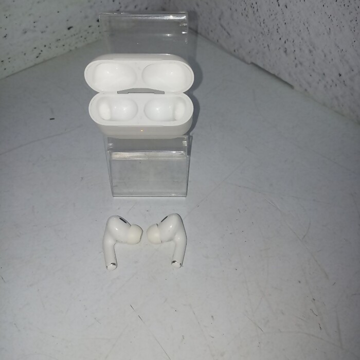 Беспроводные наушники Apple AirPods 2