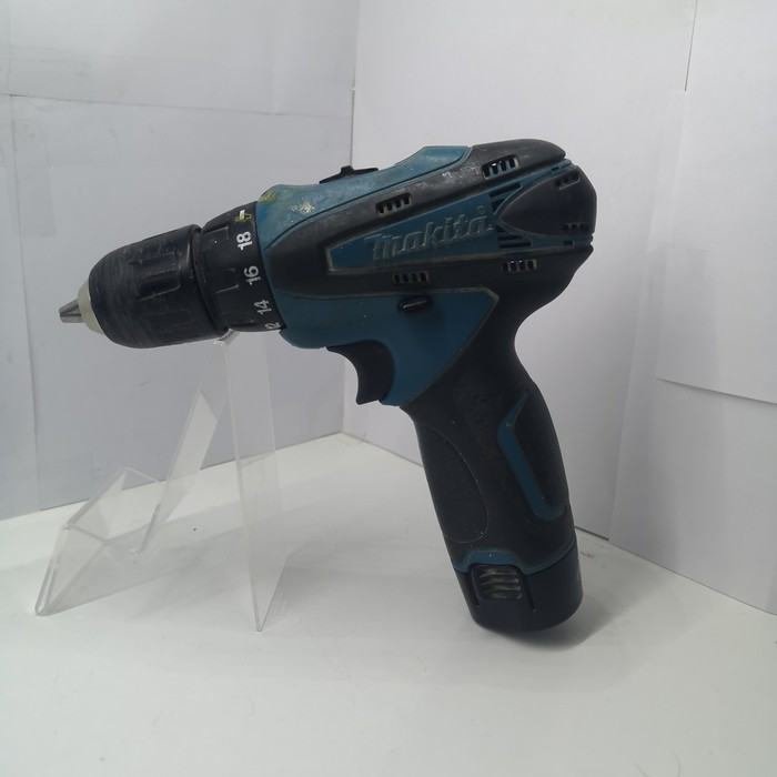 Шуруповерт Makita DF330D