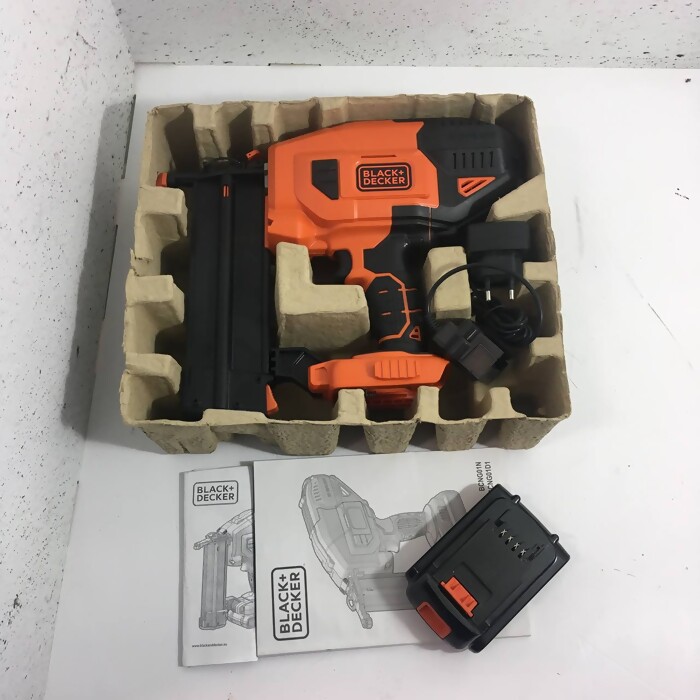 Строительный степлер Black&Decker 18В BCNG01N-XJ