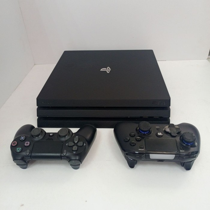 Игровая приставка Sony Play Station 4 Pro 1TB