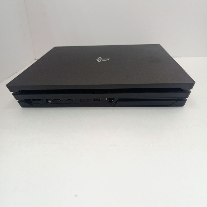 Игровая приставка Sony Play Station 4 Pro 1TB