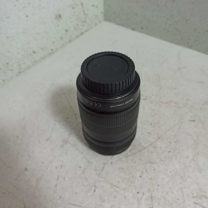 Объектив Canon EFS 18-135 mm