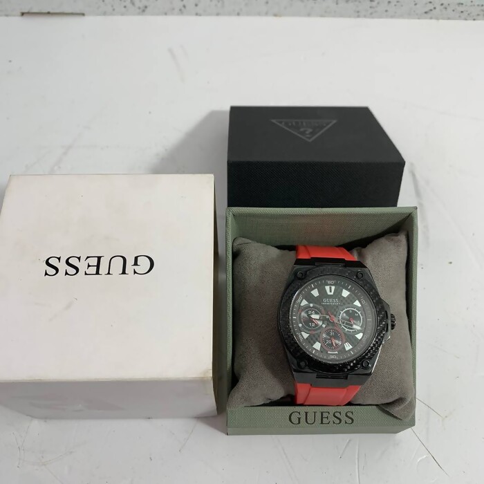 Наручные часы GUESS W1048G2
