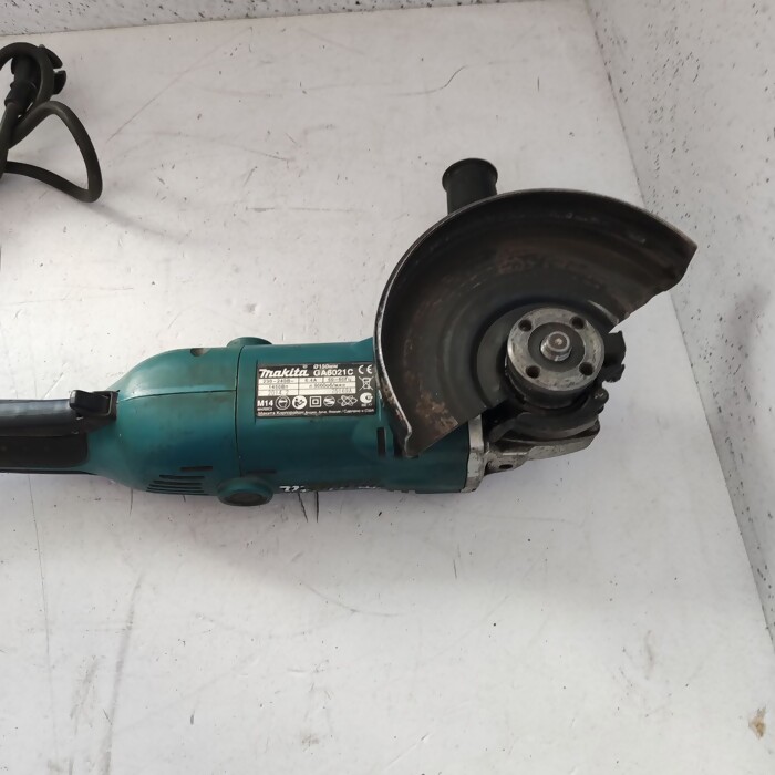 Шлифмашина Makita GA6021